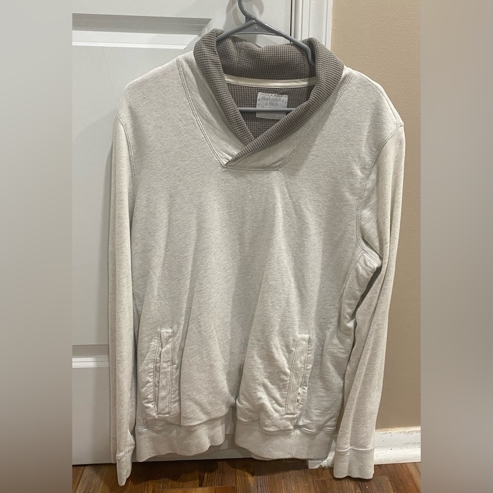 Abercrombie and Fitch Men’s Sweater